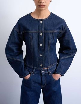 Topshop Topshop denim cinched back shirt with ovoid sleeves in rinse-Blue