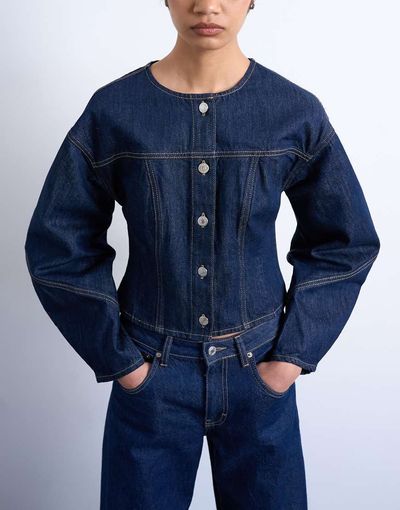 Topshop Topshop denim cinched back shirt with ovoid sleeves in rinse-Blue