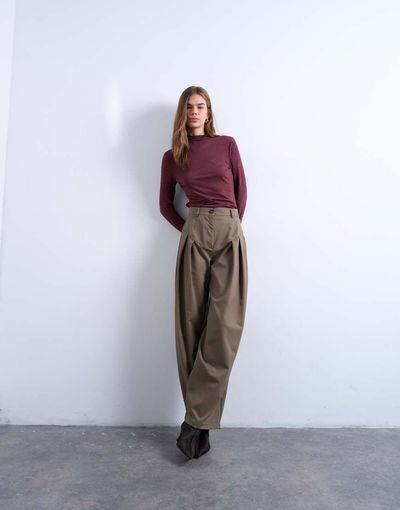Topshop Topshop dropped waist barrel pants in camel-Neutral