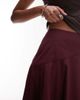 Topshop Topshop dropped waist spliced maxi skirt in burgundy-Red - 2