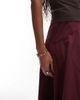Topshop Topshop dropped waist spliced maxi skirt in burgundy-Red - 4