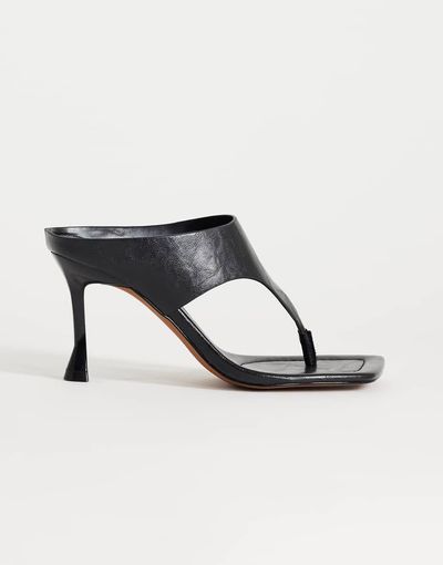 Topshop Topshop Elodie toe thong mid heeled mules in black