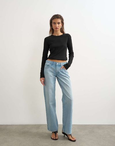 Topshop Topshop Ember low rise relaxed straight leg jeans in bleach-Blue