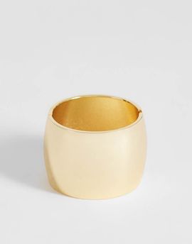 Topshop Topshop Farah oversized bangle in gold tone