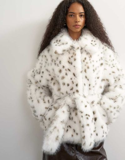 Topshop Topshop faux fur short belted coat in spot-WHITE