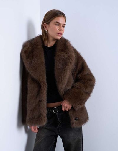 Topshop Topshop faux fur short jacket with buttons in chocolate-Brown