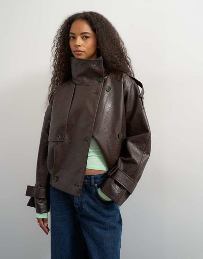 Topshop Topshop faux leather short jacket in burgundy-Red