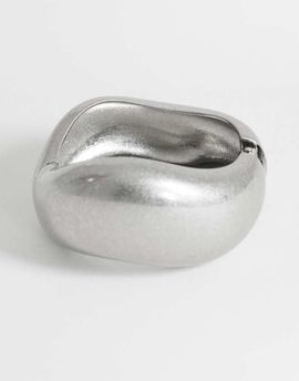 Topshop Topshop Flavia chunky bangle in silver tone