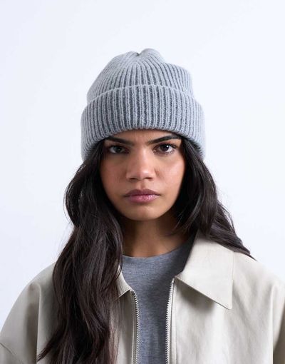 Topshop Topshop Henry ribbed beanie in gray