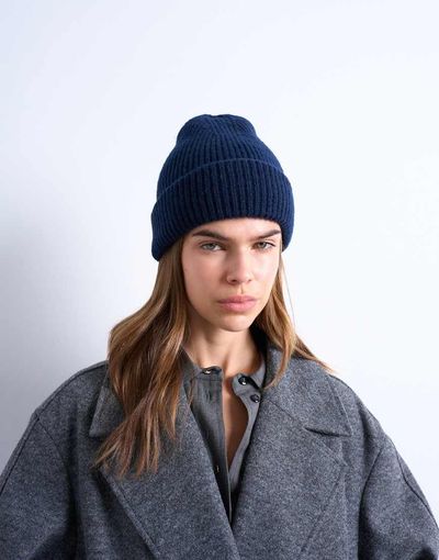 Topshop Topshop Henry ribbed beanie in navy