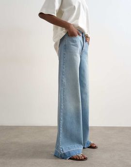 Topshop Topshop Horizon mid rise wide leg jeans with let down hem detail in vintage blue