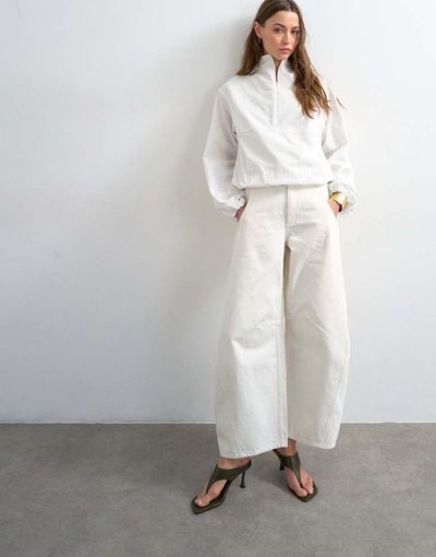 Topshop Topshop Horseshoe barrel mid rise jeans in white