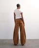 Topshop Topshop Horseshoe mid rise barrel leg jeans in toffee-Brown - 2