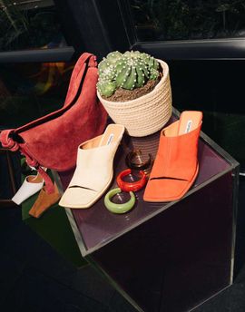 Topshop Topshop Ilya premium real suede open square toe mules in red
