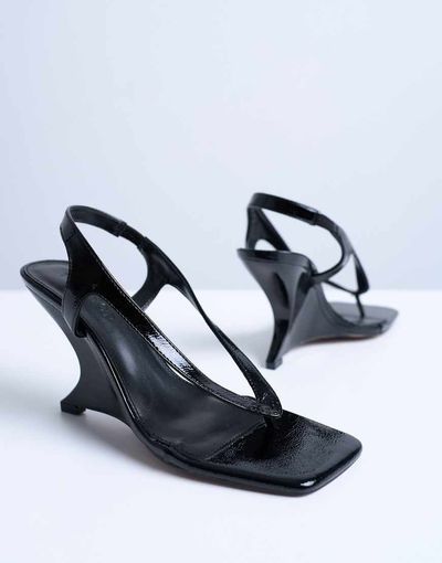 Topshop Topshop Indie wedge sandals in black