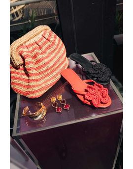 Topshop Topshop Ish kitten heeled sandals with knit flowers in red
