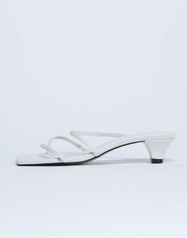 Topshop Topshop Iva strappy kitten heel mules in white