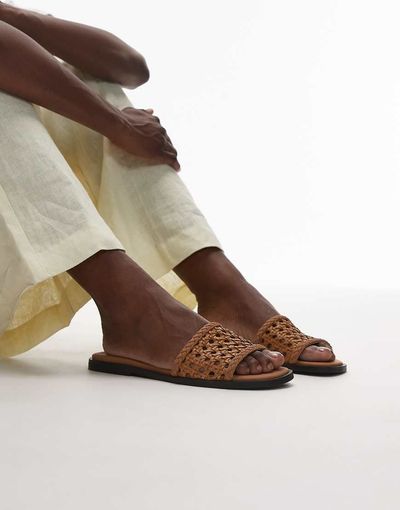 Topshop Topshop Jackie woven flat sandals in tan-Brown