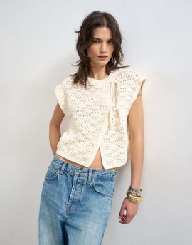 Topshop Topshop knit sleeveless mandarin collar front tie wrap tank in ecru-White