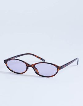 Topshop Topshop Lanzarote oval sunglasses in tortoise effect-Brown