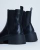 Topshop Topshop Layla chunky chelsea boots in black - 2
