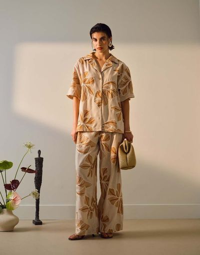 Topshop Topshop low rise linen look stitch detail floral pants in brown - part of a set