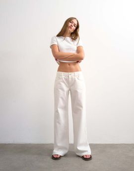 Topshop Topshop low rise wide leg jeans in bone-White