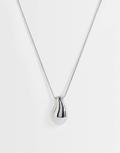 Topshop Topshop Matilda teardrop pendant necklace in silver