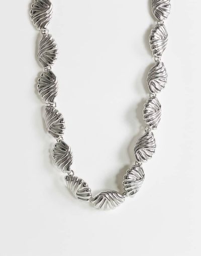 Topshop Topshop Naleigh swirl necklace in silver