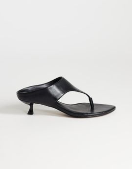Topshop Topshop Nancy toe thong mid heel sandals in black