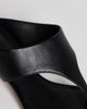 Topshop Topshop Nancy toe thong mid heel sandals in black - 3