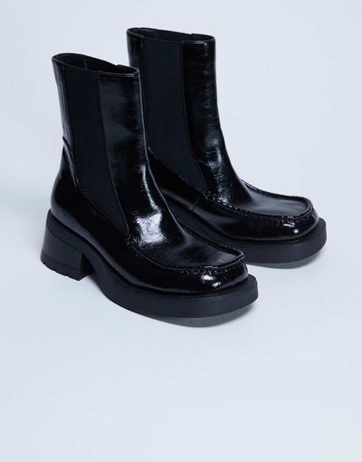 Topshop Topshop Narla square toe chelsea boots in black