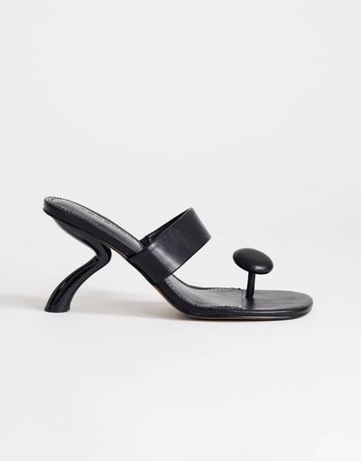 Topshop Topshop Natalie toe thong angular mid heel sandals in black