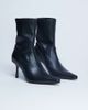 Topshop Topshop Noah pointed toe boots in black - 1