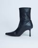 Topshop Topshop Noah pointed toe boots in black - 4