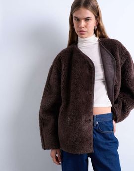 Topshop Topshop ovoid short shearling double breasted jacket in chocolate-Brown