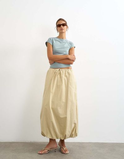 Topshop Topshop poplin bubble hem maxi skirt in stone-Neutral