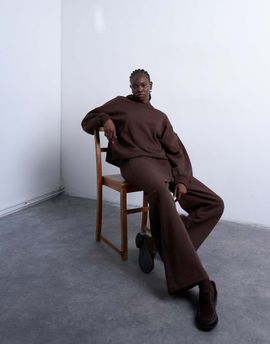 Topshop Topshop premium heavyweight straight leg sweatpants in chocolate brown