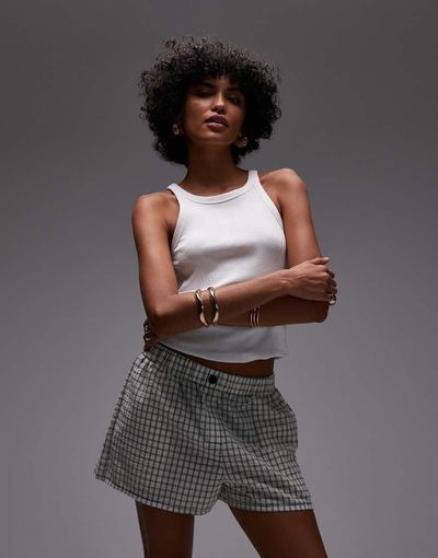 Topshop Topshop pull on crinkle textured boxer short in mono check-Multi