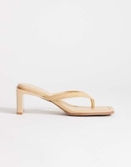Topshop Topshop Sadie toe thong mid heel in camel-Neutral