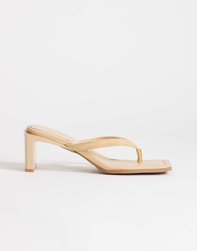 Topshop Topshop Sadie toe thong mid heel in camel-Neutral