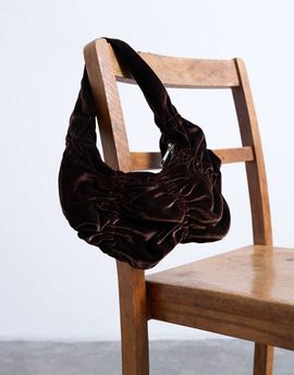 Topshop Topshop Saphire ruched velvet shoulder bag in chocolate-Brown