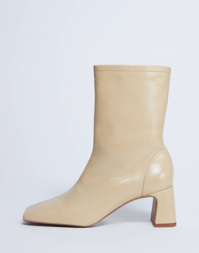 Topshop Topshop Sara Premium leather square toe flared heel boots in buttermilk-White