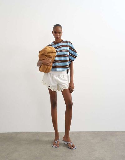 Topshop Topshop shirred detailing tap shorts in ecru-White