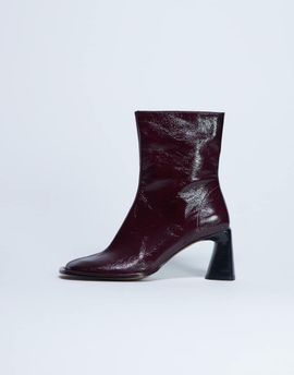 Topshop Topshop Star Premium leather round toe block heel boots in burgundy-Red