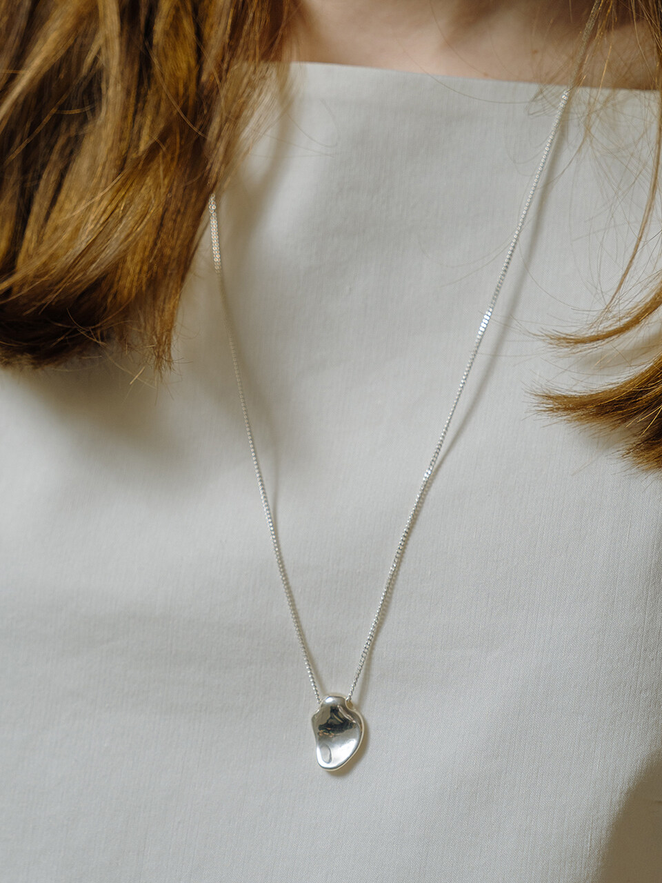TOU Flat Water Drop Necklace