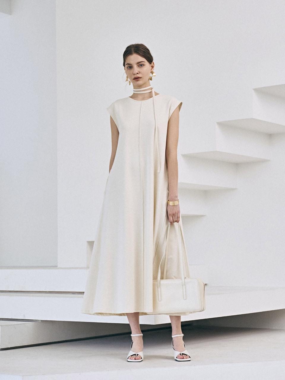 TOUVED Flare Jersey Maxi Dress [Cream]