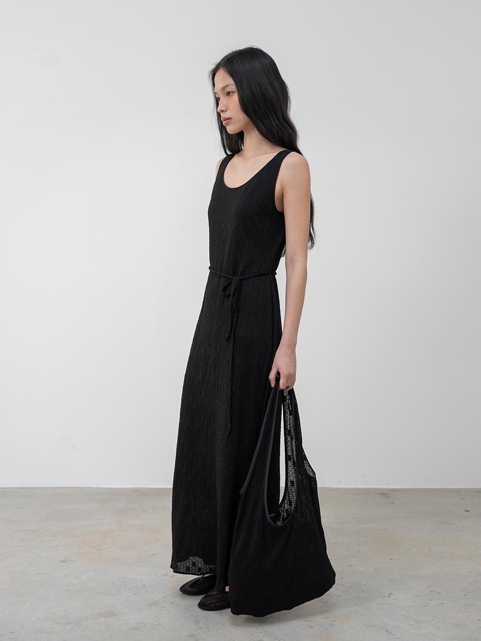 TOUVED Flower Lace Maxi Dress [Black]