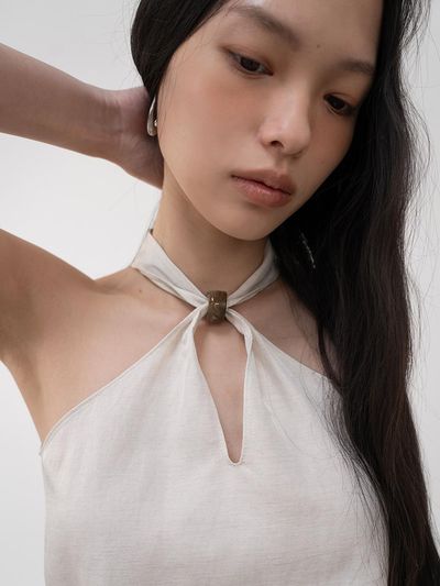 TOUVED VINCE Halter Neck Blouse [Natural]