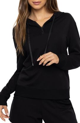 TravisMathew TravisMathew Horizon Line Quarter Zip Hoodie